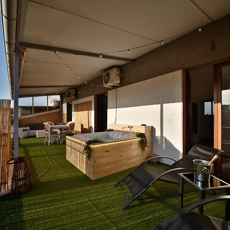 Atticoderossi A 500mt Da Stazione&centrostorico * Bari