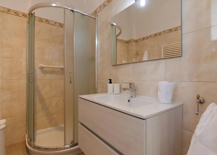 Atticoderossi A 500mt Da Stazione&centrostorico Appartement *