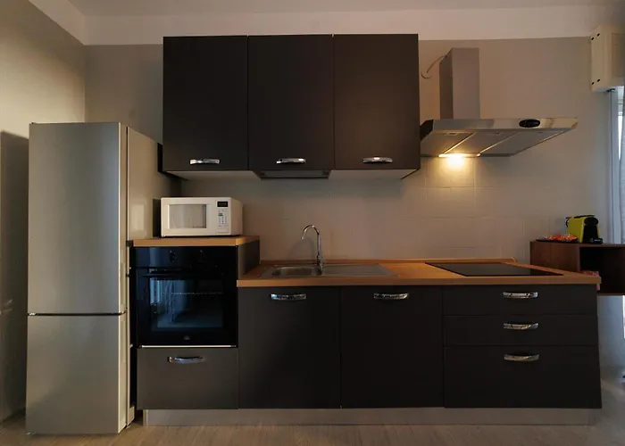 Atticoderossi A 500mt Da Stazione&centrostorico * Bari