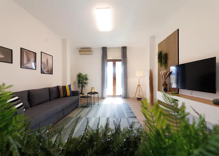 Atticoderossi A 500mt Da Stazione&centrostorico *