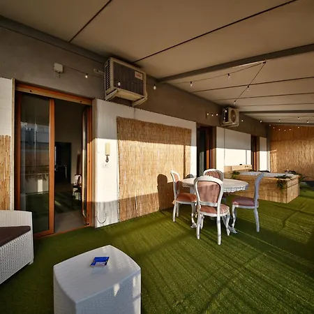 Atticoderossi A 500mt Da Stazione&centrostorico アパート