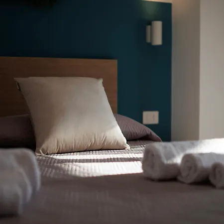 公寓 Atticoderossi A 500mt Da Stazione&centrostorico *