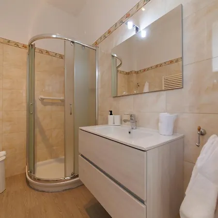 Atticoderossi A 500mt Da Stazione&centrostorico 公寓 *