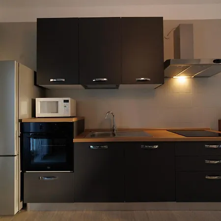 Atticoderossi A 500mt Da Stazione&centrostorico * バーリ