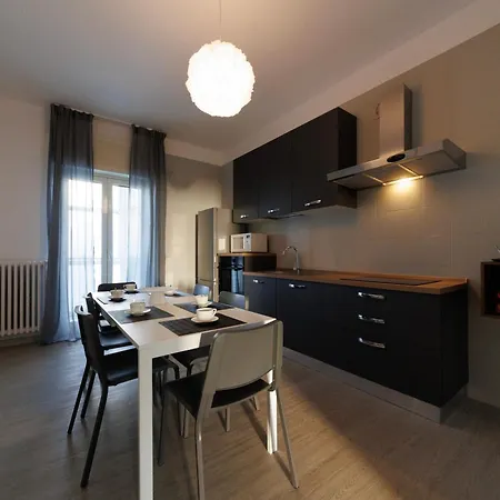 アパート Atticoderossi A 500mt Da Stazione&centrostorico