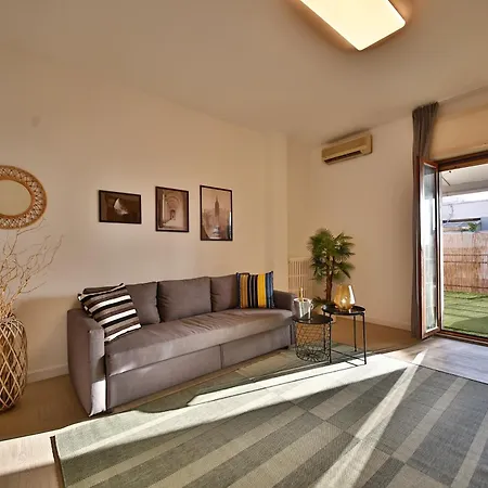 Atticoderossi A 500mt Da Stazione&centrostorico バーリ