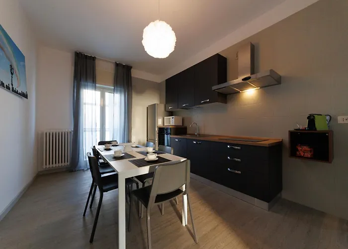 Apartment Atticoderossi A 500mt Da Stazione&centrostorico