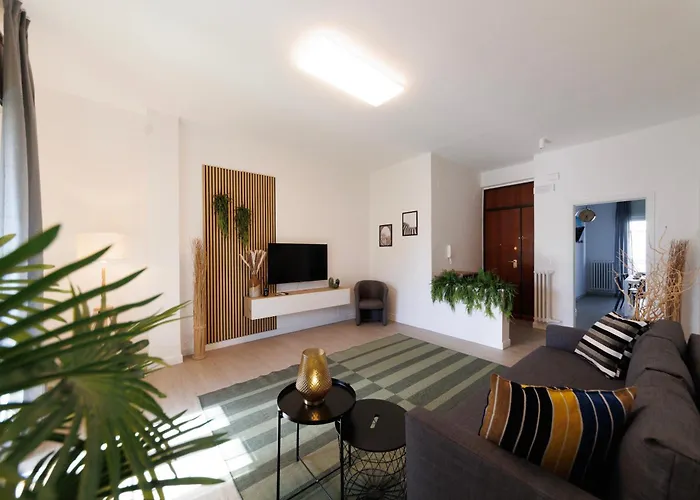 Atticoderossi A 500mt Da Stazione&centrostorico Bari